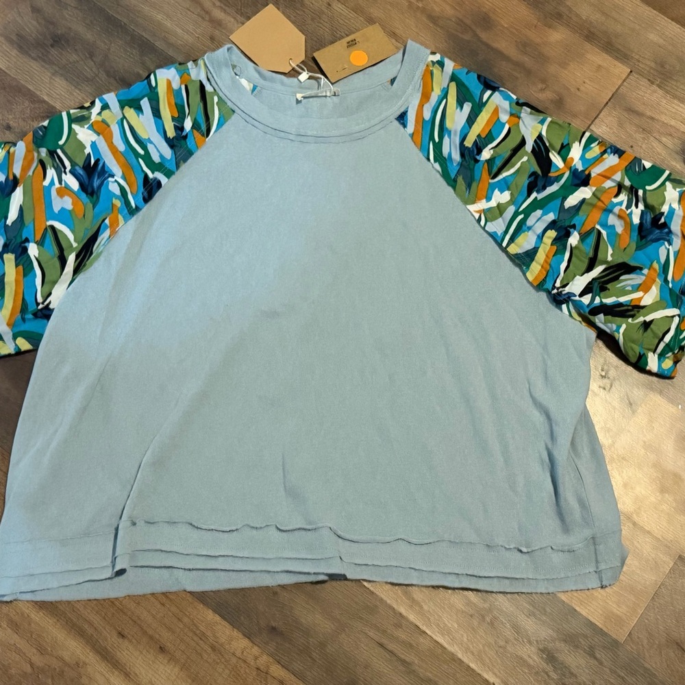 Kori Light Blue Tee with Patterned Accents size large NWT
